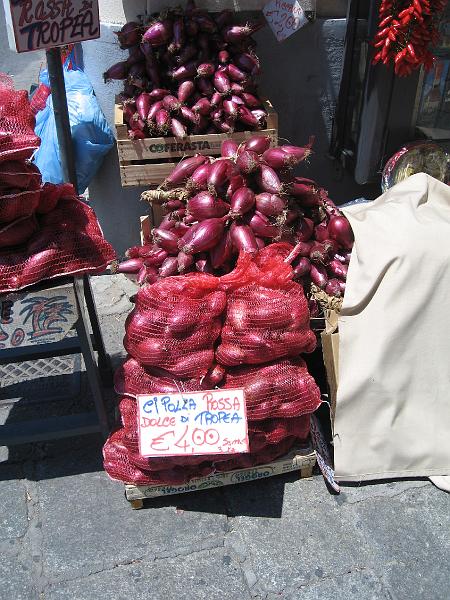 Italy97.jpg - FAMOUS RED ONIONS OF TROPEA